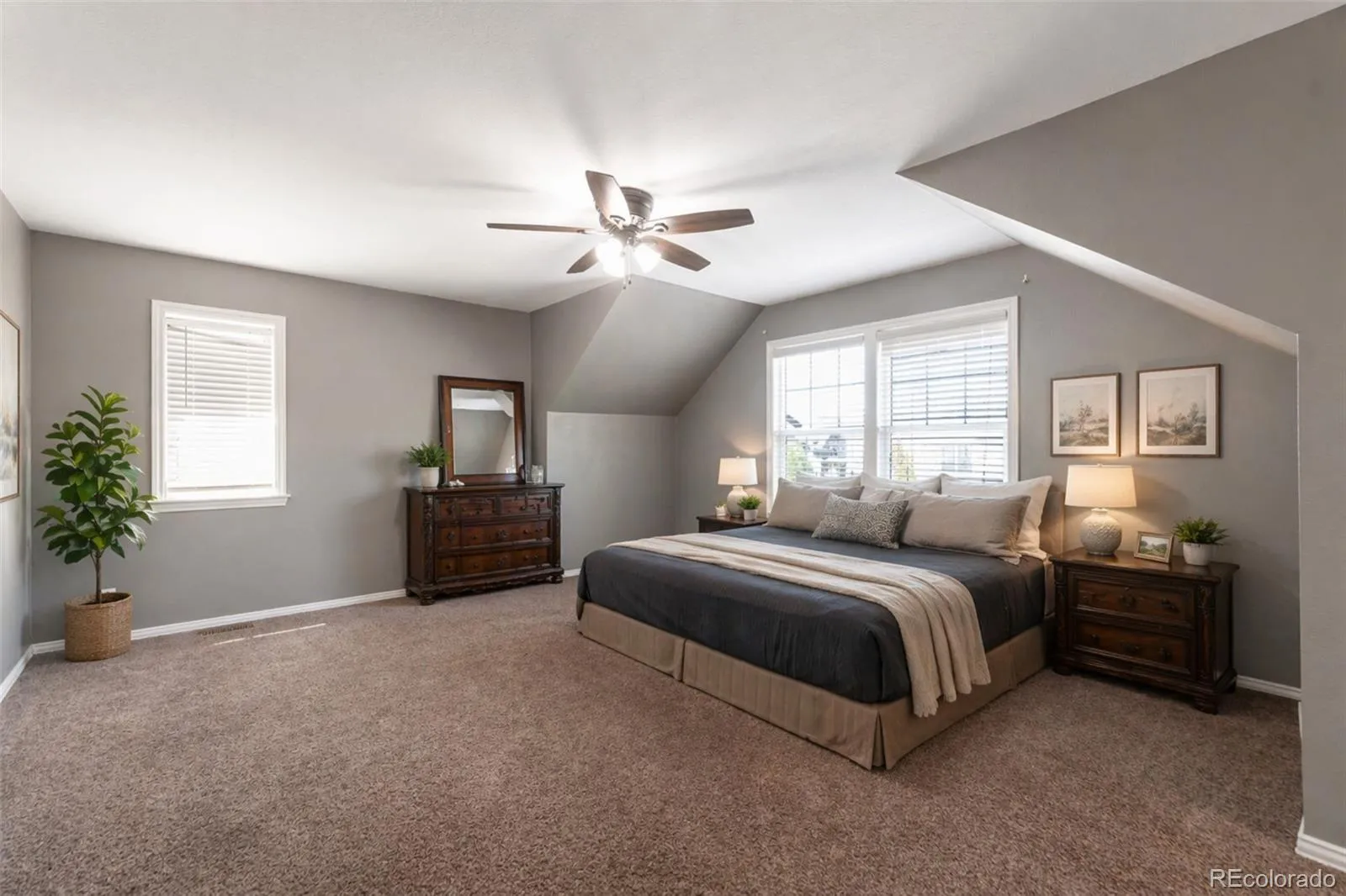 10742 Dayton Way Commerce City CO 80640 | MLS #REC1689957 05192026010443 1600 4