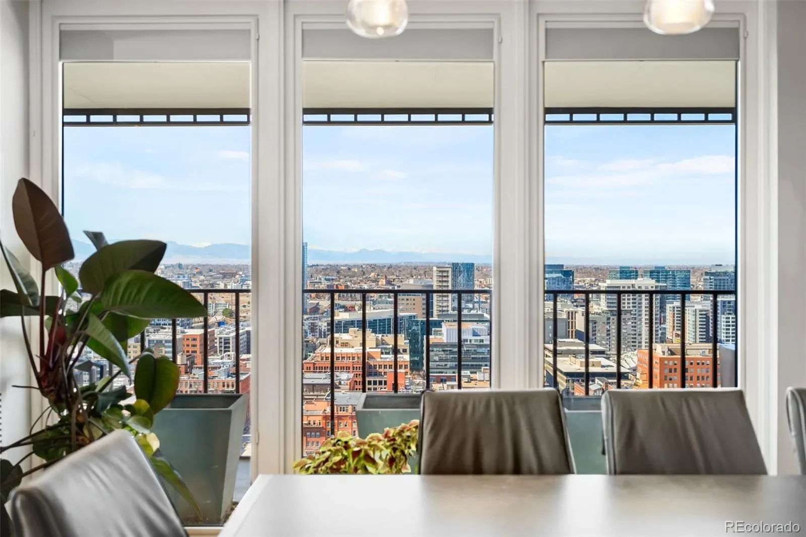 03192026234344 1600 12