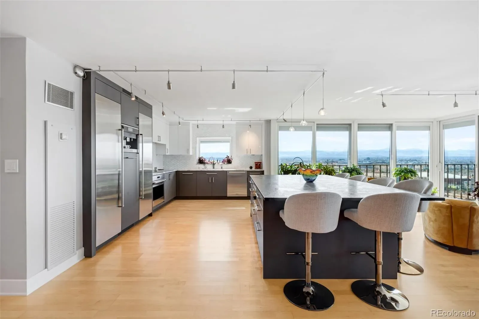 03192026234344 1600 6