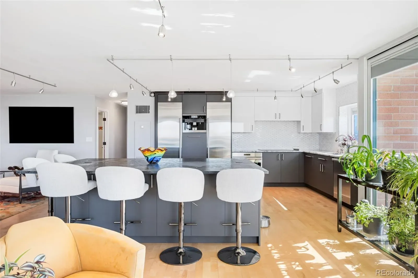 03192026234344 1600 7