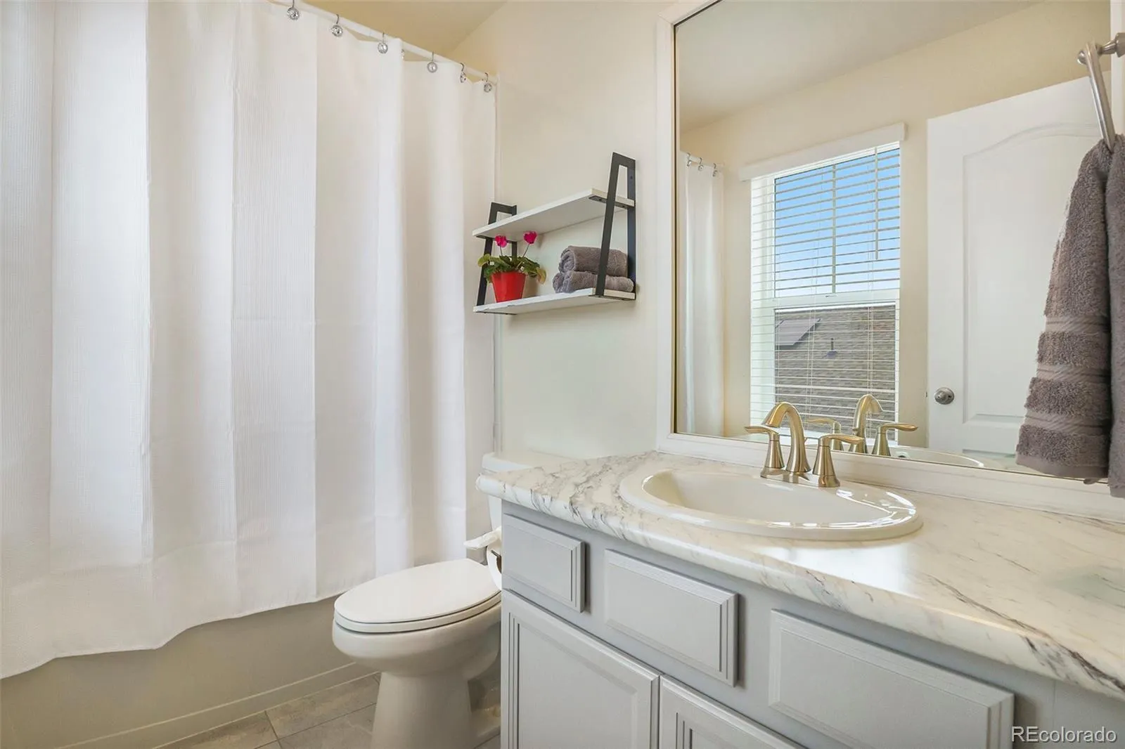 8078 S Yantley Court Aurora CO 80016 MLS #REC1691842 04162026180859 1600 21