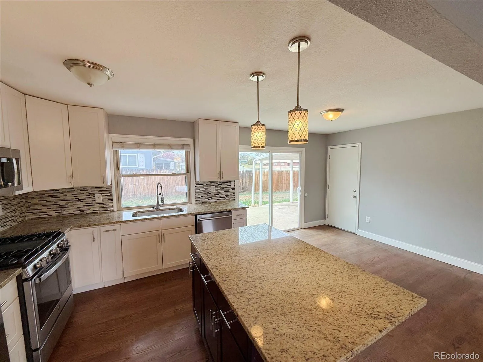 04202026234250 1600 12