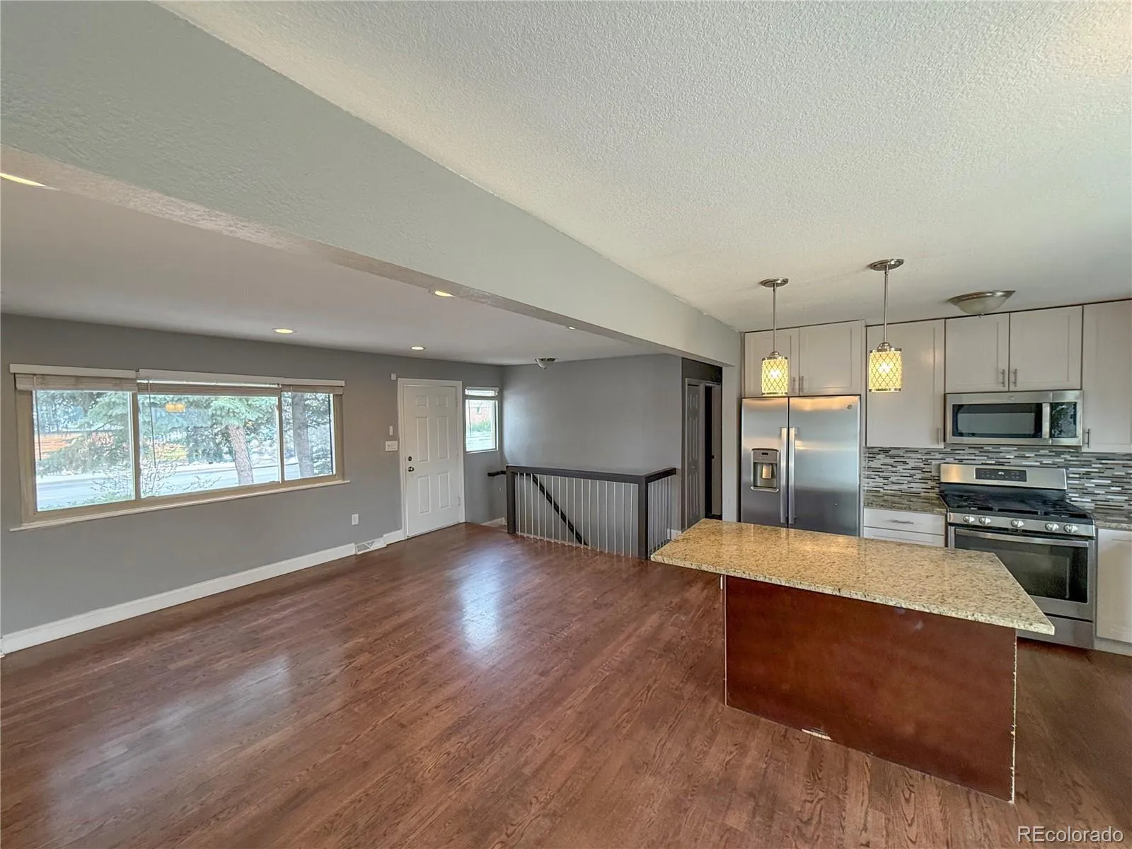 04202026234250 1600 6