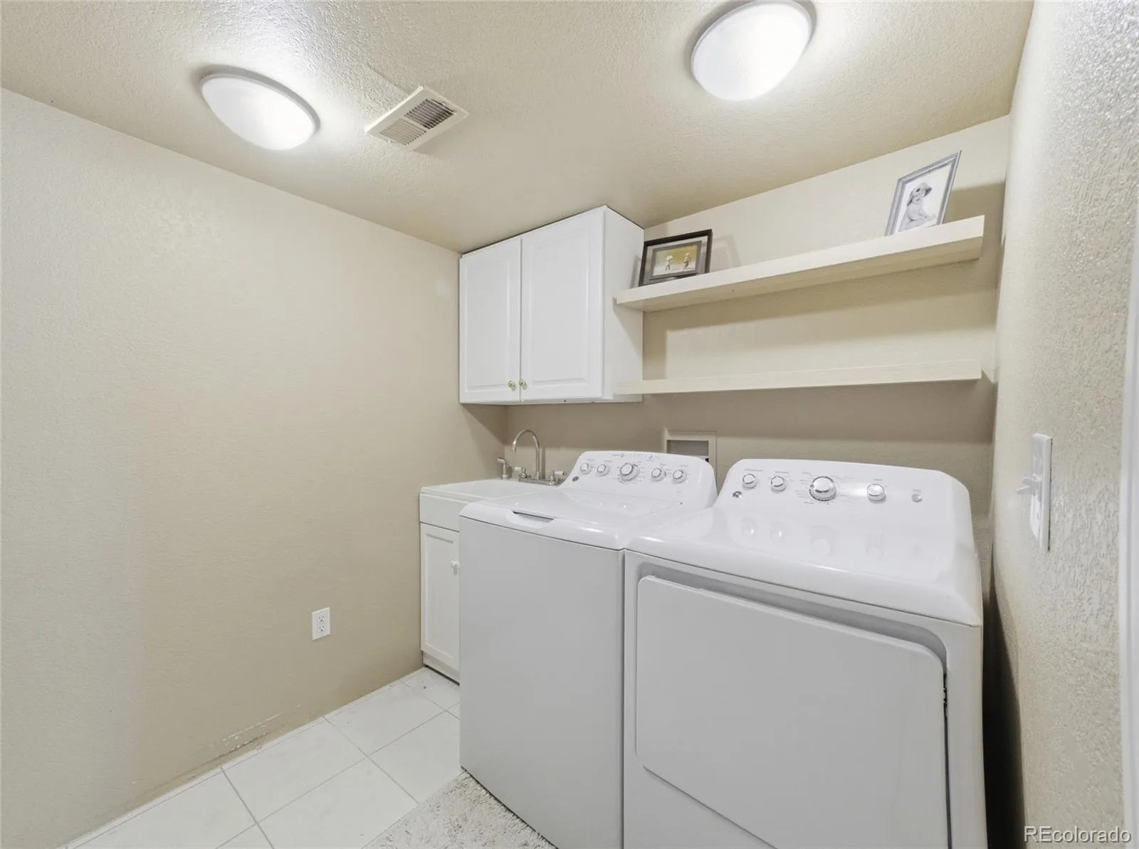 9275 E Aspen Hill Place Lone Tree CO 80124 MLS #REC1696311 06022026205829 1600 35