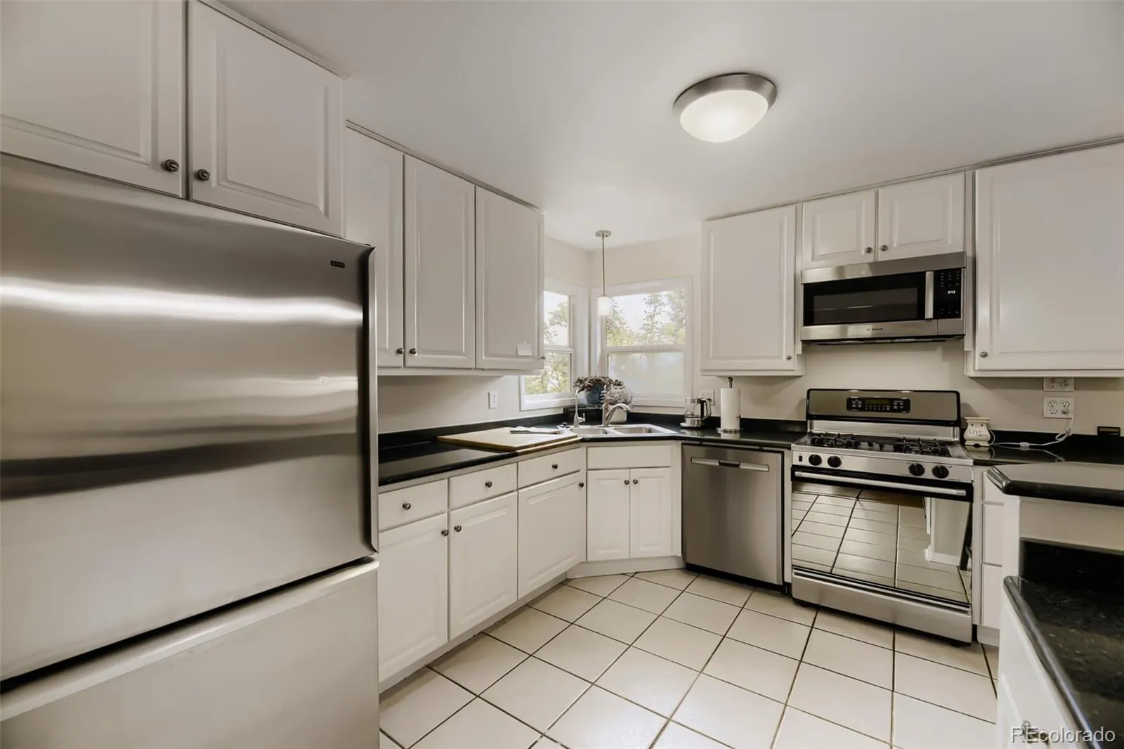 04152026235255 1600 18