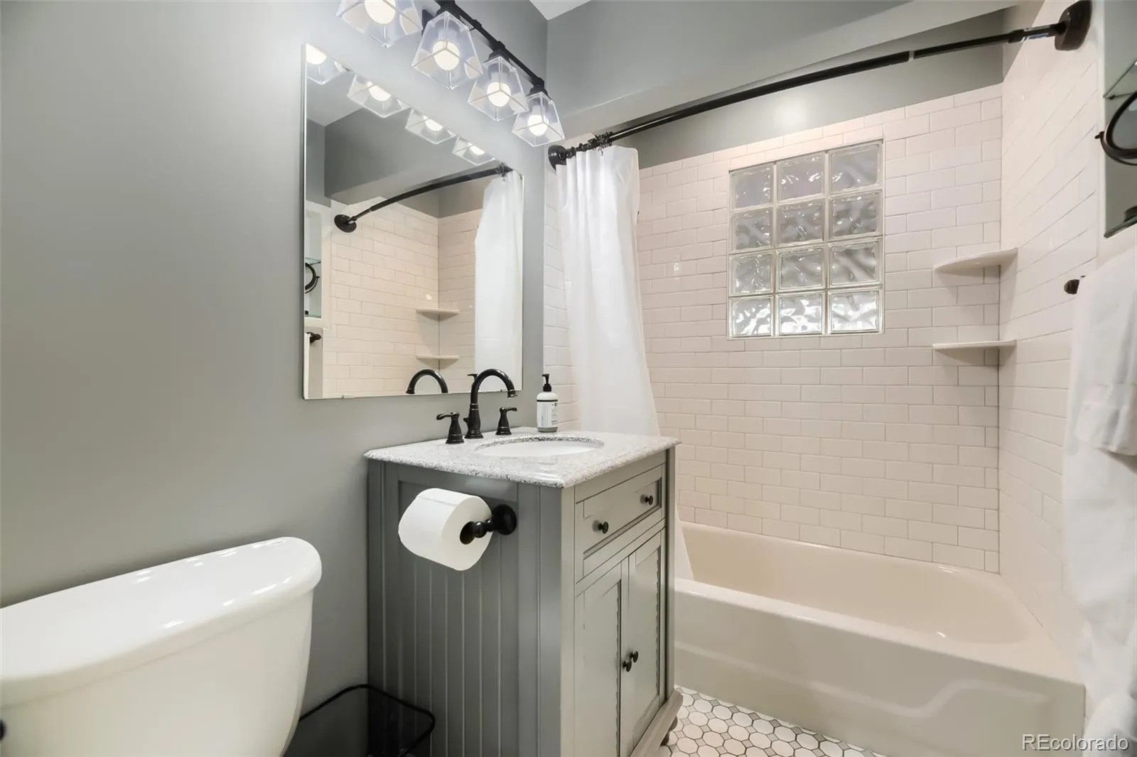 04152026235255 1600 23