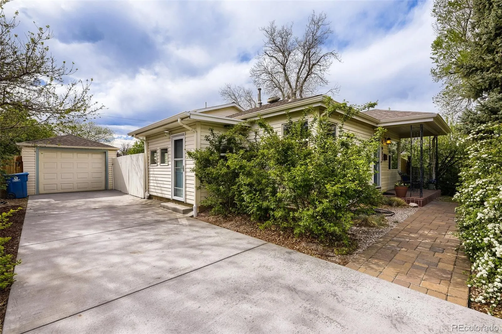 04152026235255 1600 3