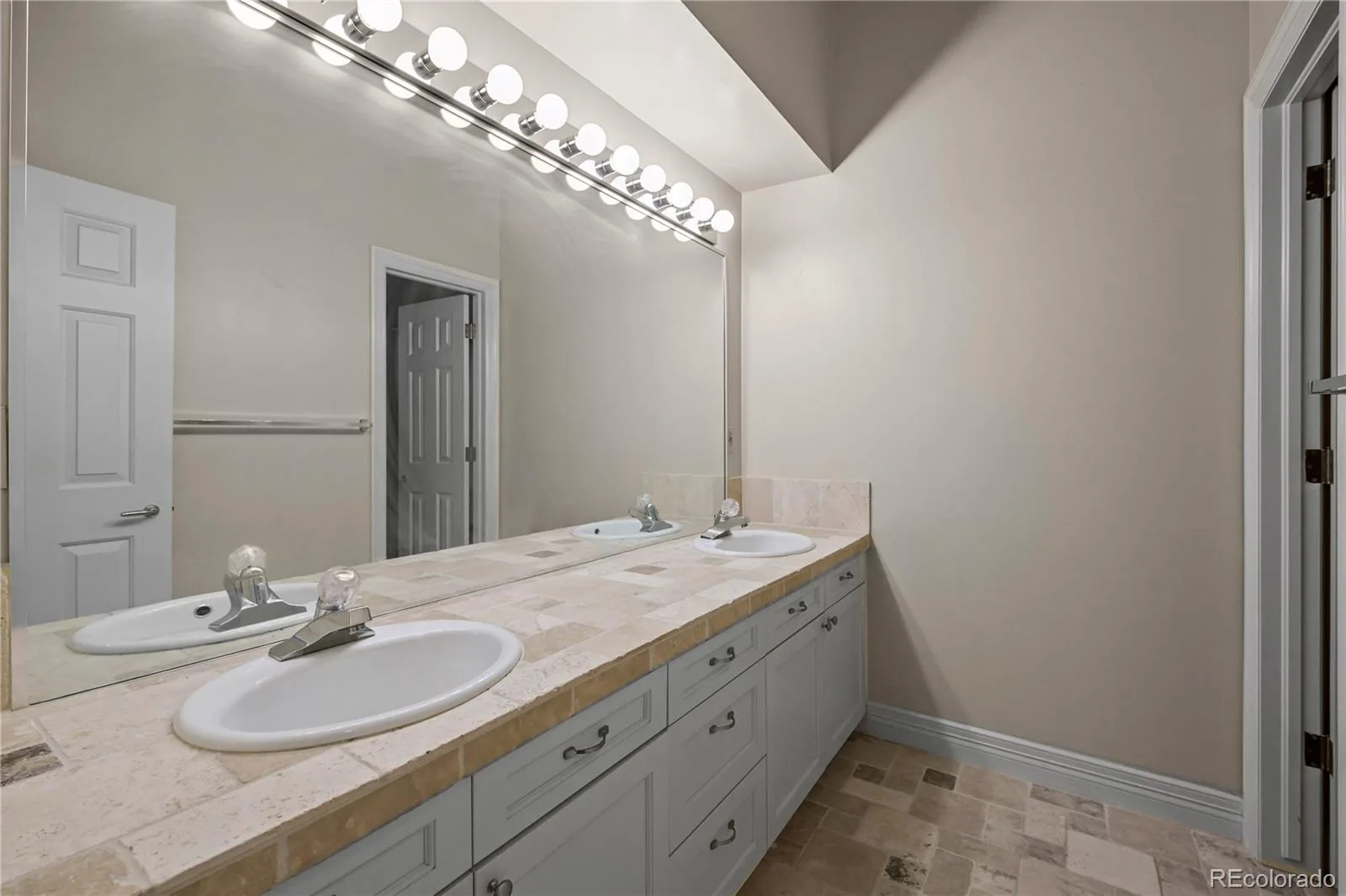214 Adams Street Denver CO 80206 | MLS #REC1696362 10092026202806 1600 28