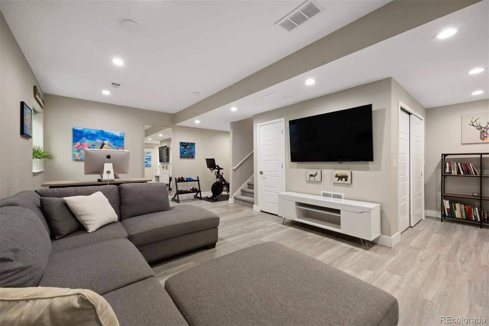 7145 Bedlam Drive Castle Pines CO 80108 | MLS #REC1697083 05232026092045 1600 28