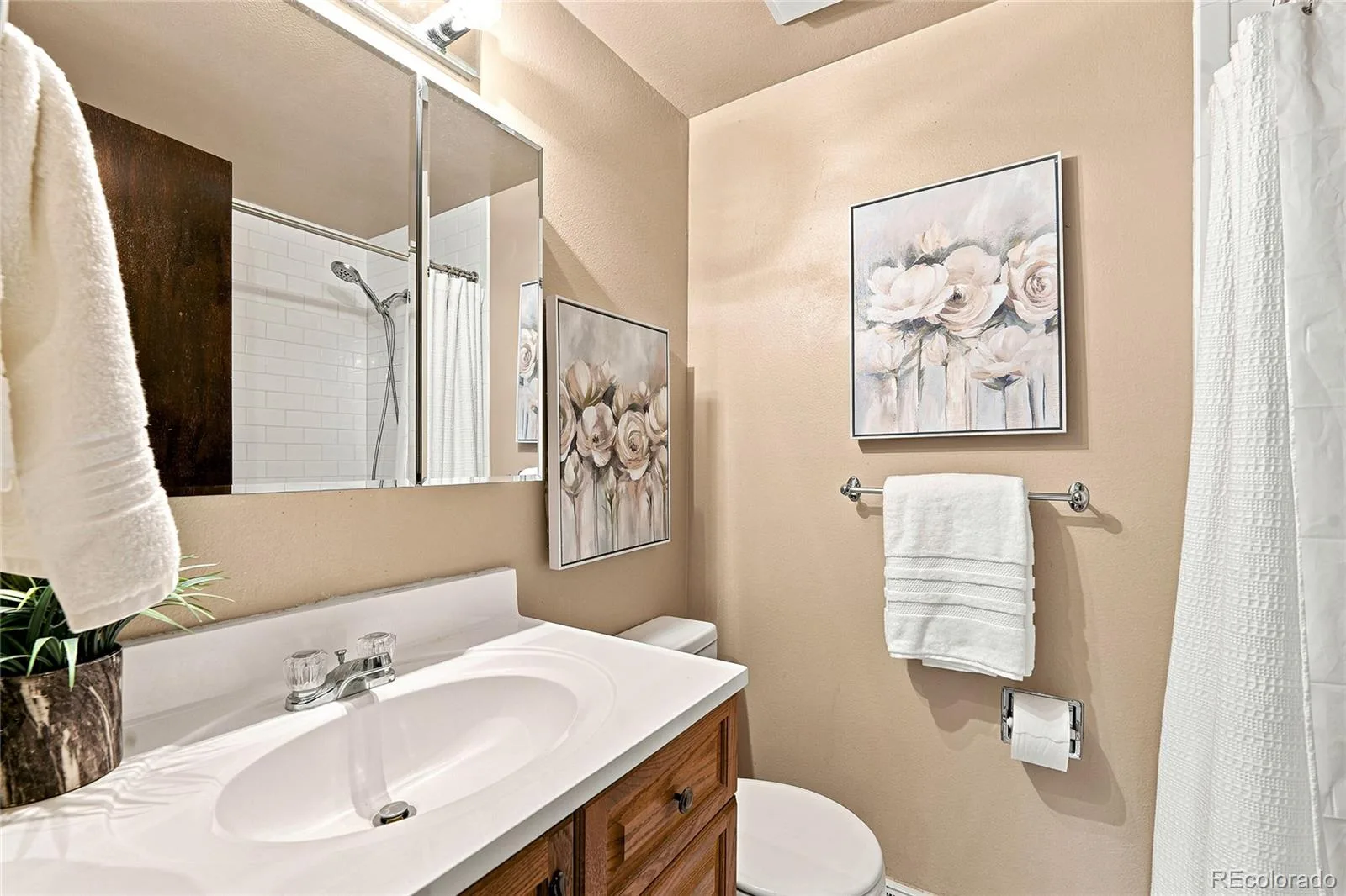 2515 E Geddes Place Littleton CO 80122 | MLS #REC1697478 08062026160118 1600 16