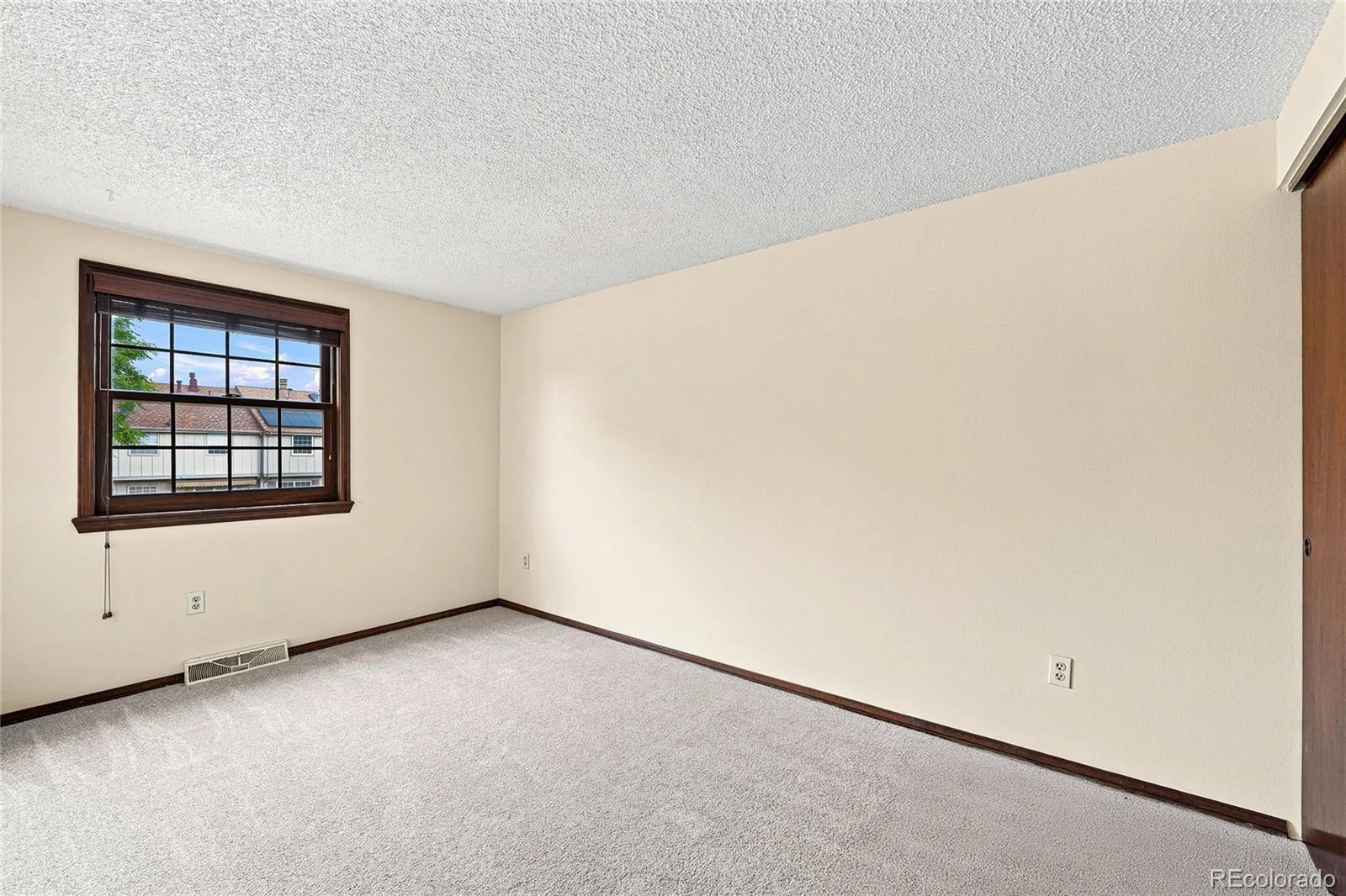 2515 E Geddes Place Littleton CO 80122 | MLS #REC1697478 08062026160118 1600 18