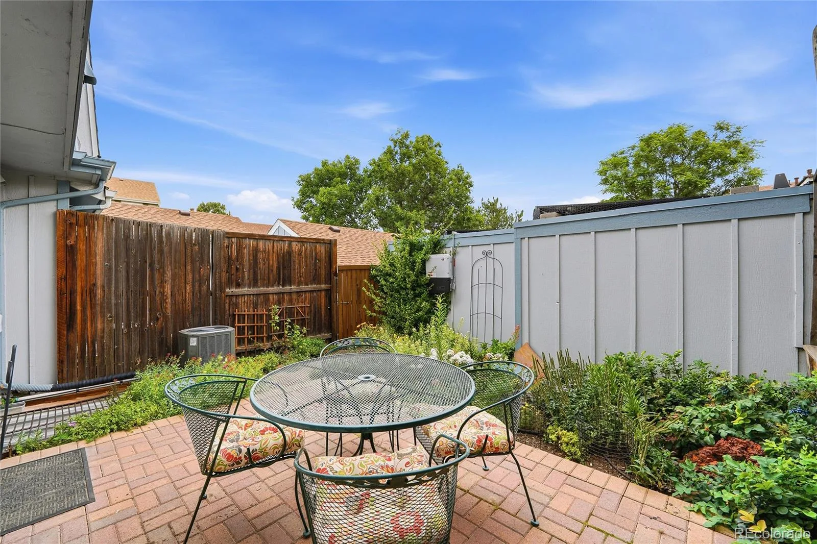 2515 E Geddes Place Littleton CO 80122 | MLS #REC1697478 08062026160118 1600 26