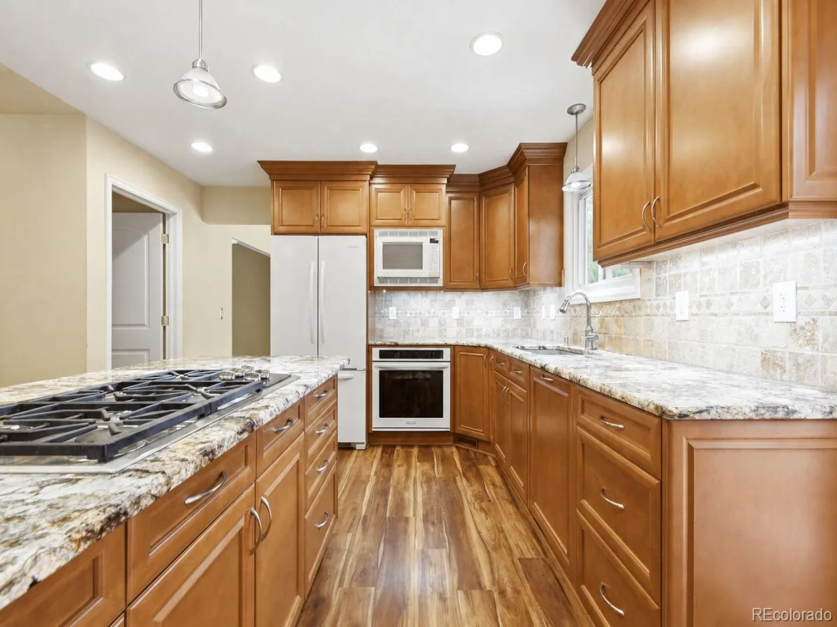 3237 S Espana Circle Aurora CO 80013 | MLS #REC1700806 08202026164501 1200 13