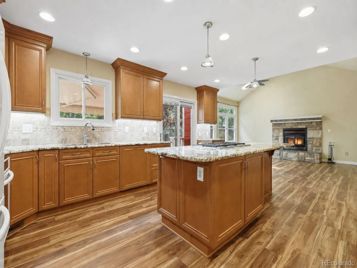 3237 S Espana Circle Aurora CO 80013 | MLS #REC1700806 08202026164501 1200 14