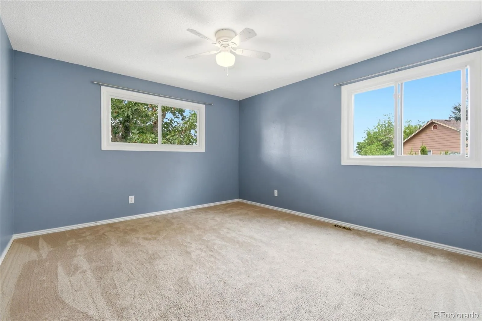 3237 S Espana Circle Aurora CO 80013 | MLS #REC1700806 08202026164501 1600 25