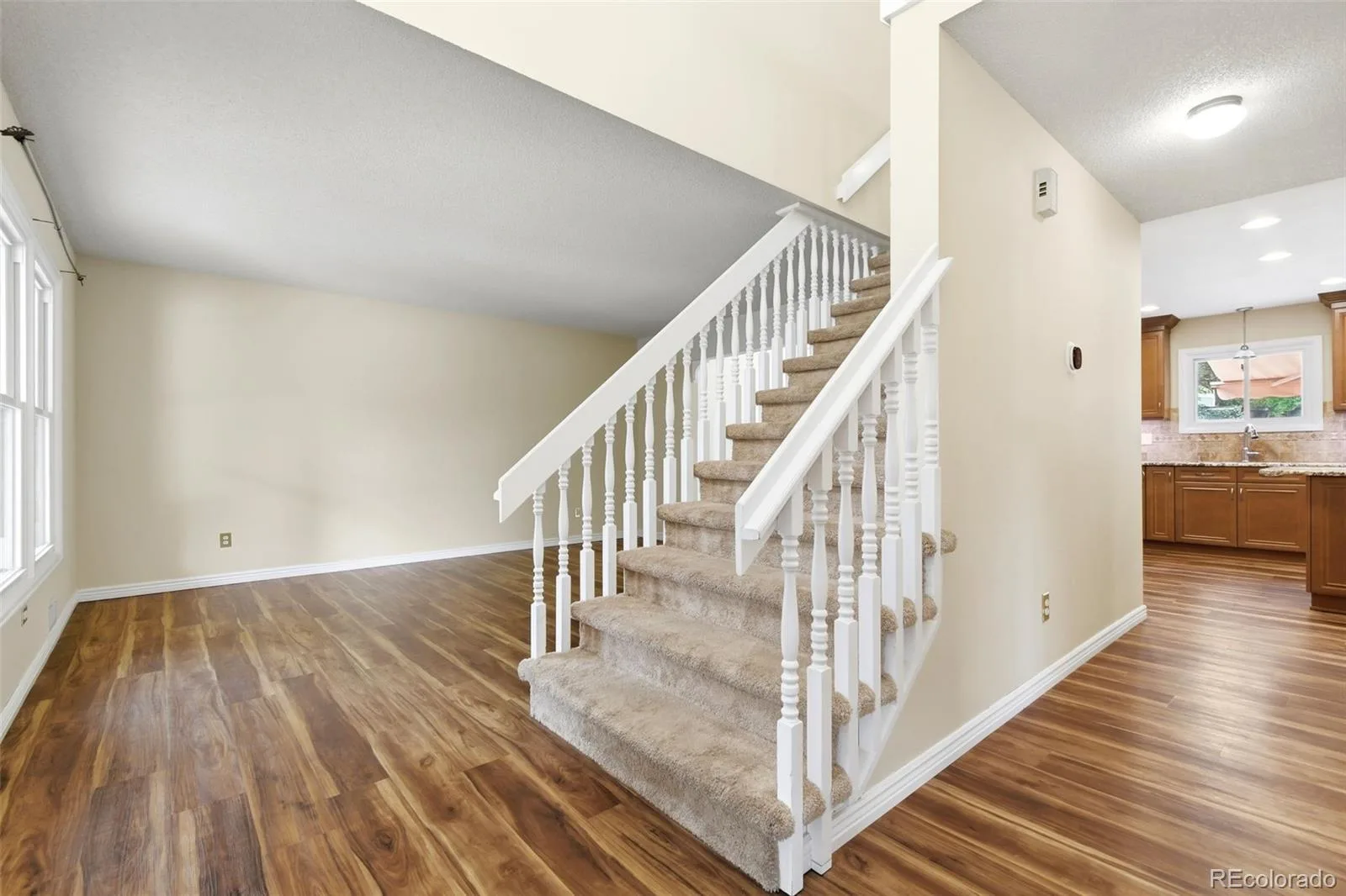 3237 S Espana Circle Aurora CO 80013 | MLS #REC1700806 08202026164501 1600 5