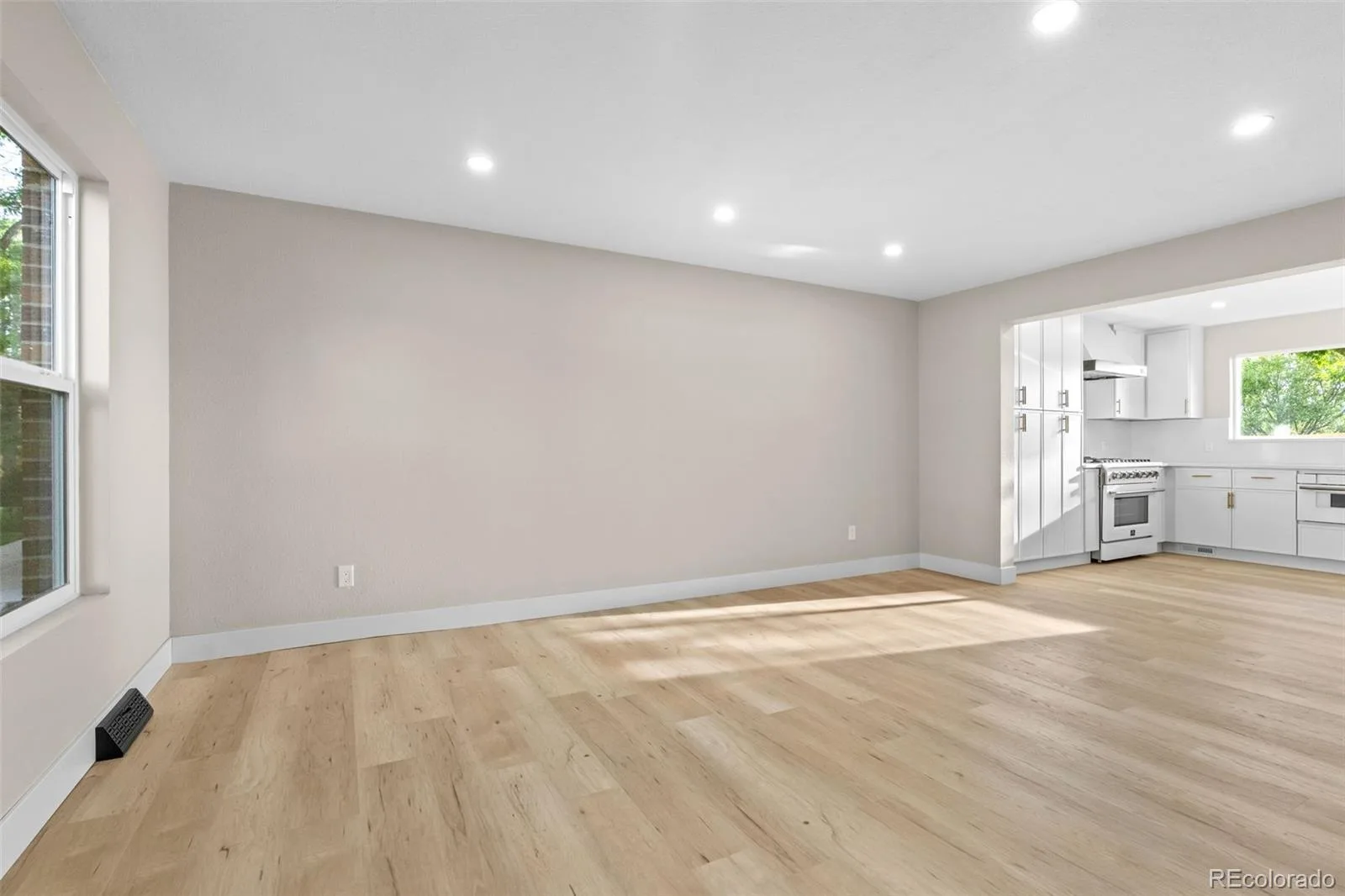 2099 S Hoyt Way Denver CO 80227 | MLS #REC1703920 07312026024703 1600 14