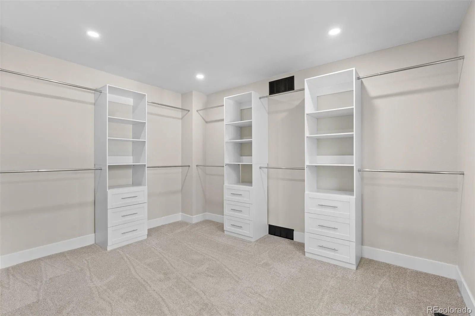 2099 S Hoyt Way Denver CO 80227 | MLS #REC1703920 07312026024703 1600 22