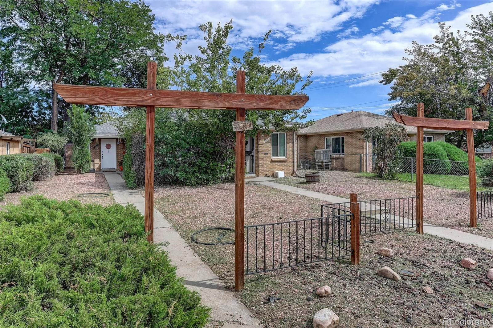 2314 Newport Street Denver CO 80207 | MLS #REC1706626 10132026212230 1600 2