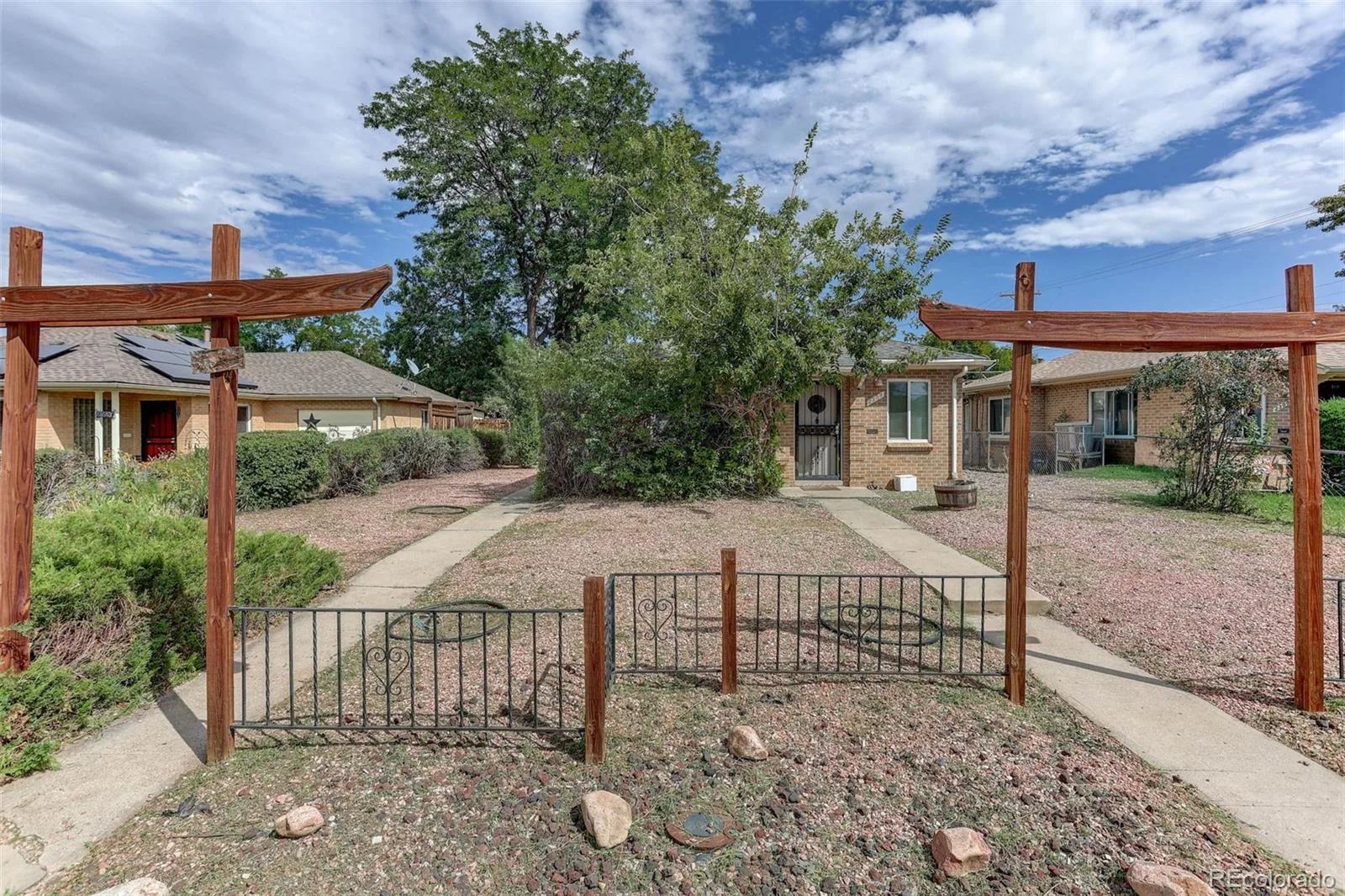2314 Newport Street Denver CO 80207 | MLS #REC1706626 10132026212230 1600 3