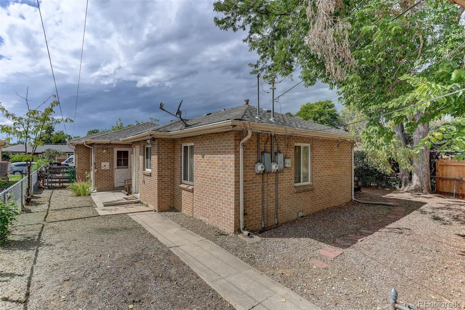 2314 Newport Street Denver CO 80207 | MLS #REC1706626 10132026212230 1600 6