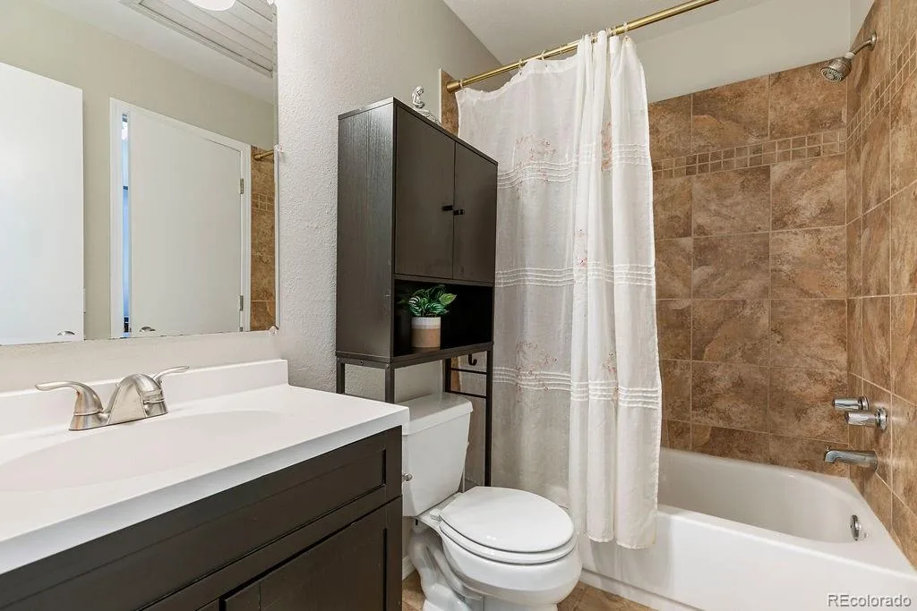 633 Walden Court Littleton CO 80126 | MLS #REC1709231 08182026151851 1024 21
