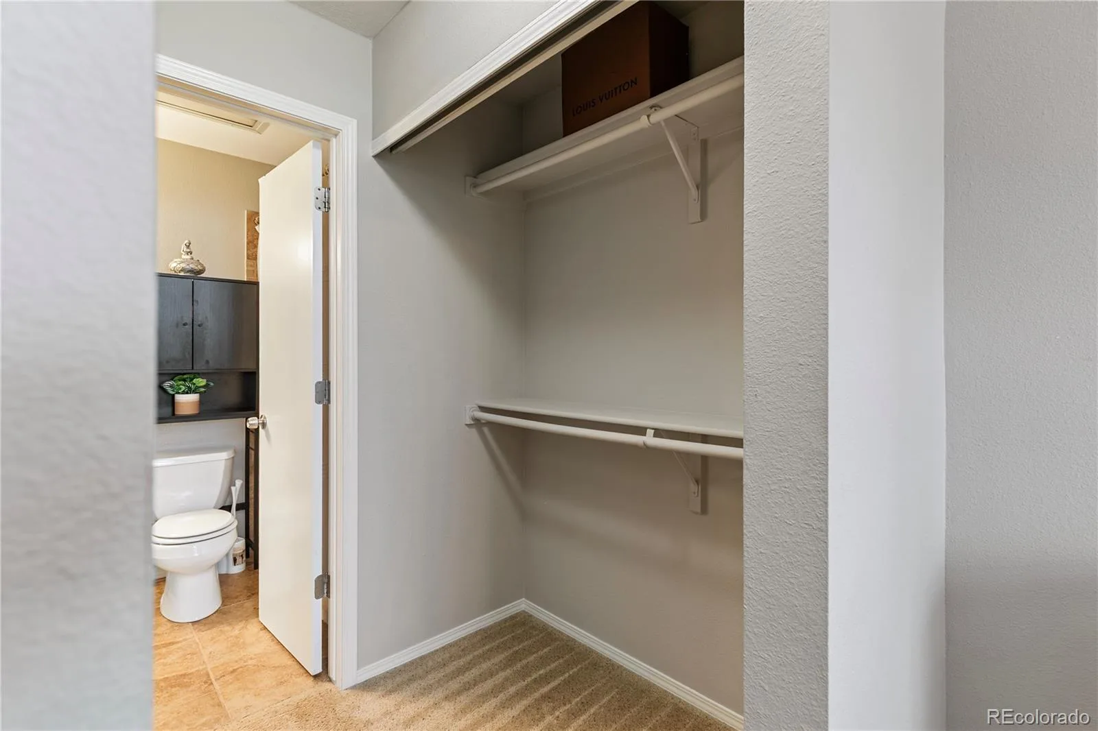 633 Walden Court Littleton CO 80126 | MLS #REC1709231 08182026151851 1600 17