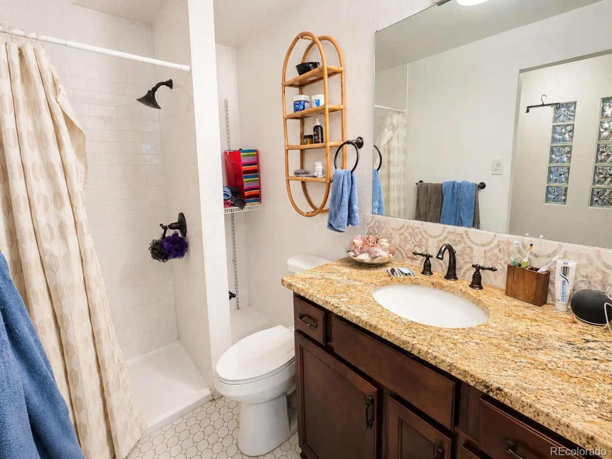 2325 S Linden Court #300 Denver CO 80222 | MLS #REC1709383 08182026170847 1200 15
