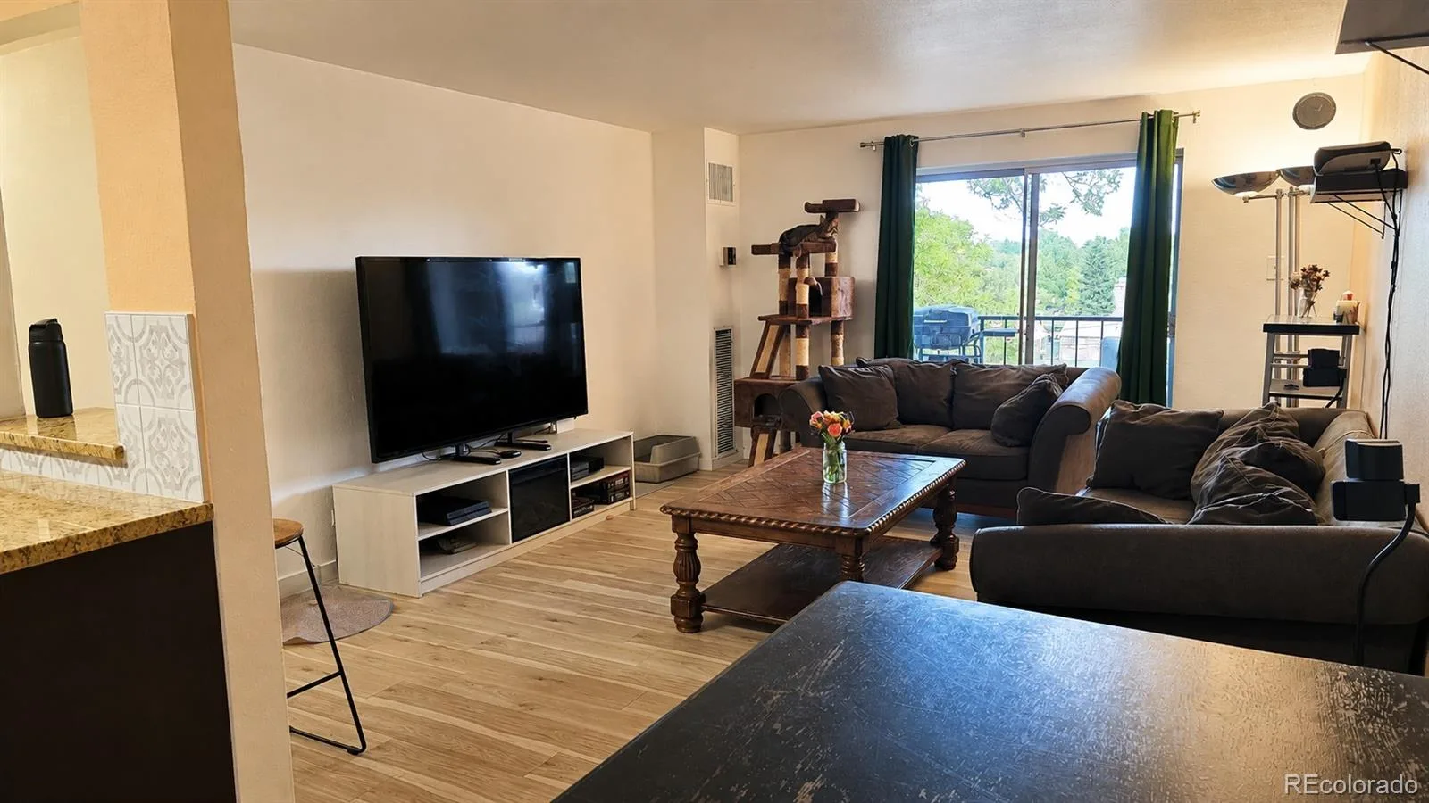 2325 S Linden Court #300 Denver CO 80222 | MLS #REC1709383 08182026170847 1600 2