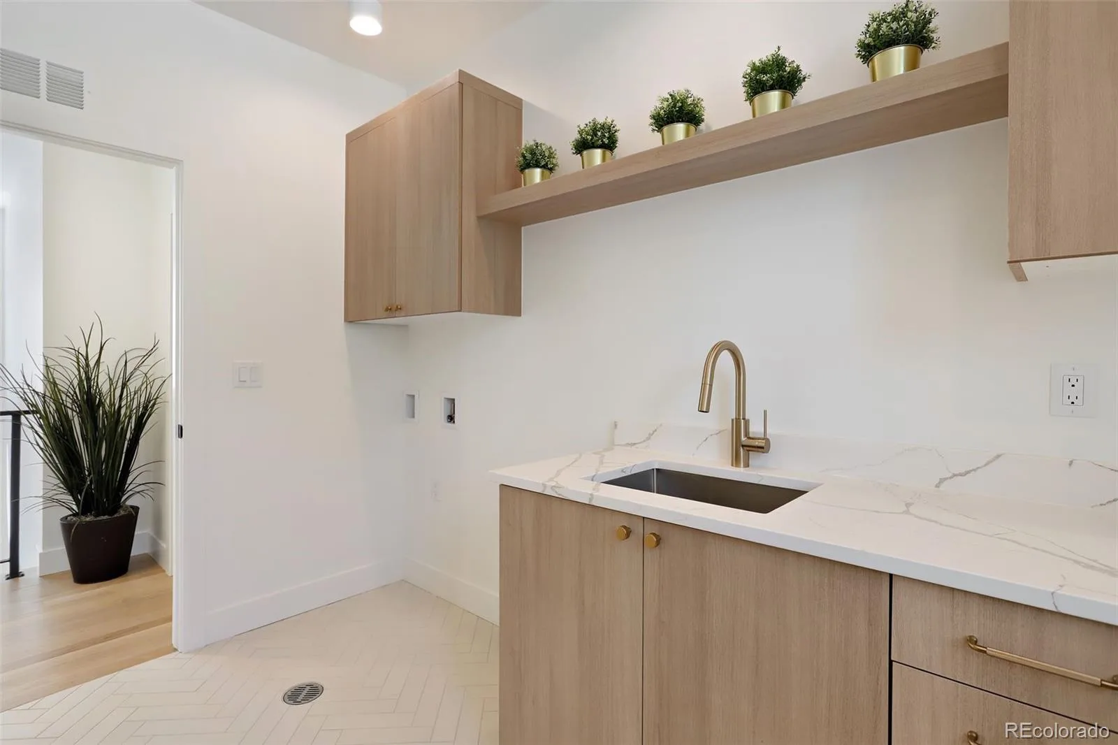 2175 S Humboldt Street Denver CO 80210 | MLS #REC1710480 08302026221630 1600 30