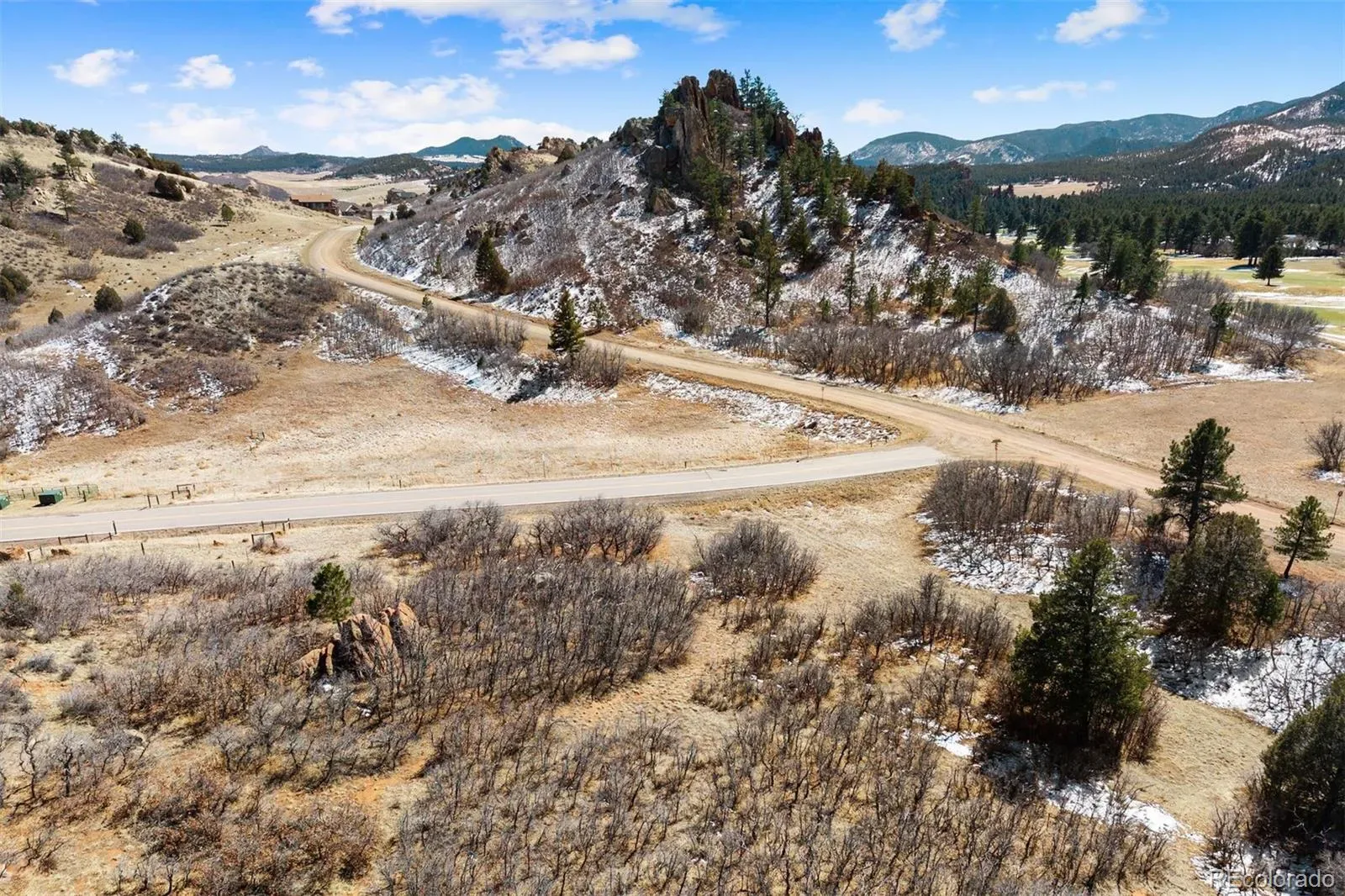 5939 Country Club Drive Larkspur CO 80118 | MLS #REC1712819 03212026055203 1600 14
