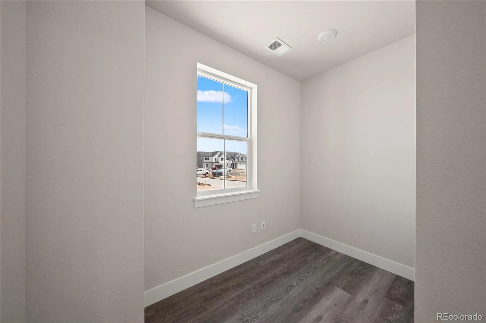 8741 Whiteclover Street Littleton CO 80125 | MLS #REC1715661 06022026062024 1600 12