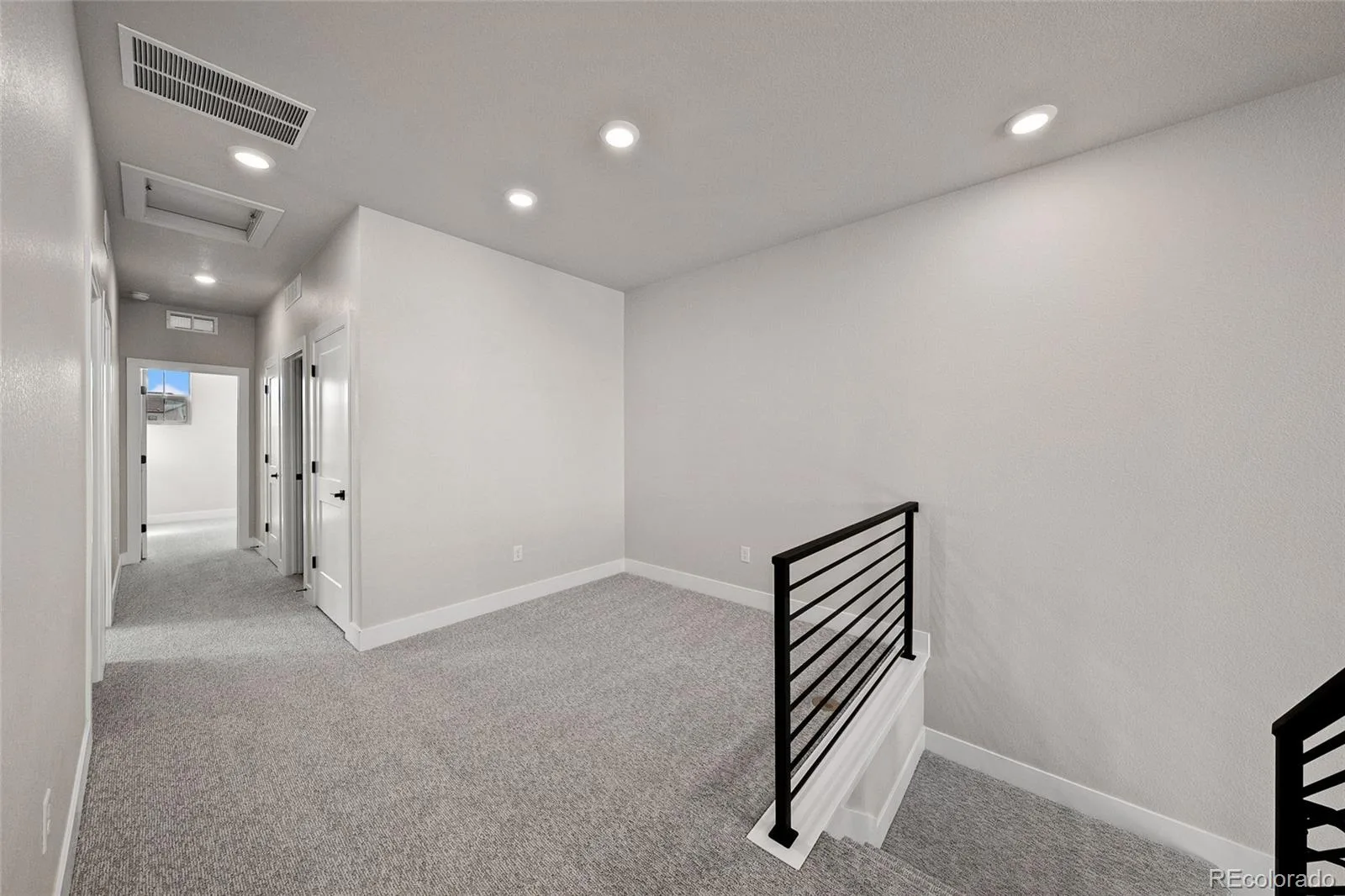 8741 Whiteclover Street Littleton CO 80125 | MLS #REC1715661 06022026062024 1600 19