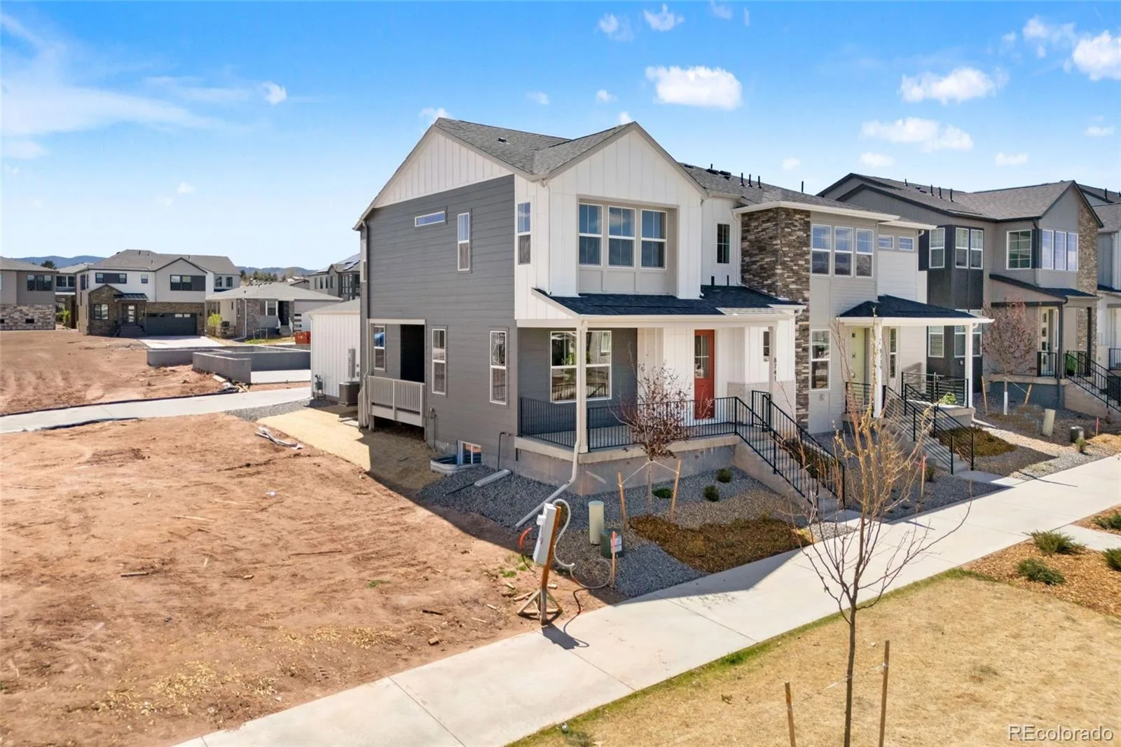 8741 Whiteclover Street Littleton CO 80125 | MLS #REC1715661 06022026062024 1600 38