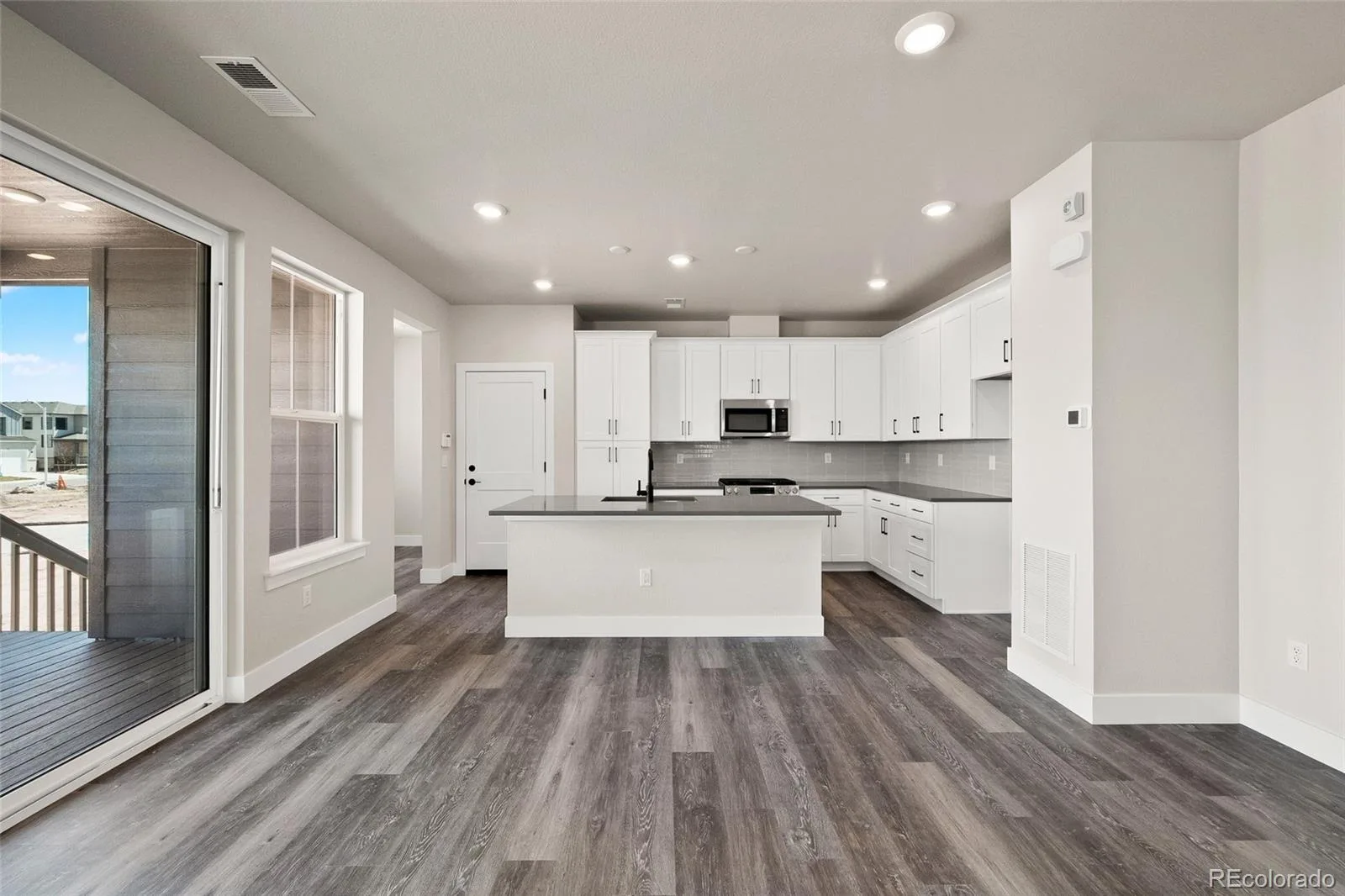 8741 Whiteclover Street Littleton CO 80125 | MLS #REC1715661 06022026062024 1600 7