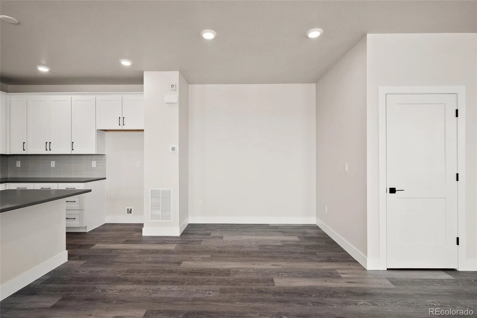8741 Whiteclover Street Littleton CO 80125 | MLS #REC1715661 06022026062024 1600 9