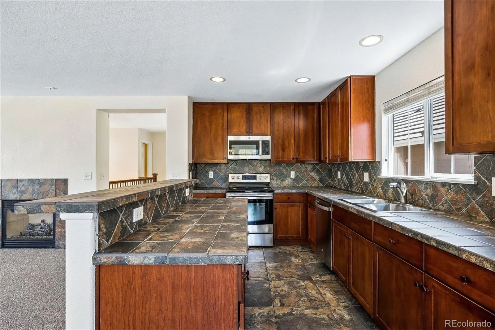 11881 Bolton Circle Parker CO 80134 | MLS #REC1717609 05122026225052 1600 7