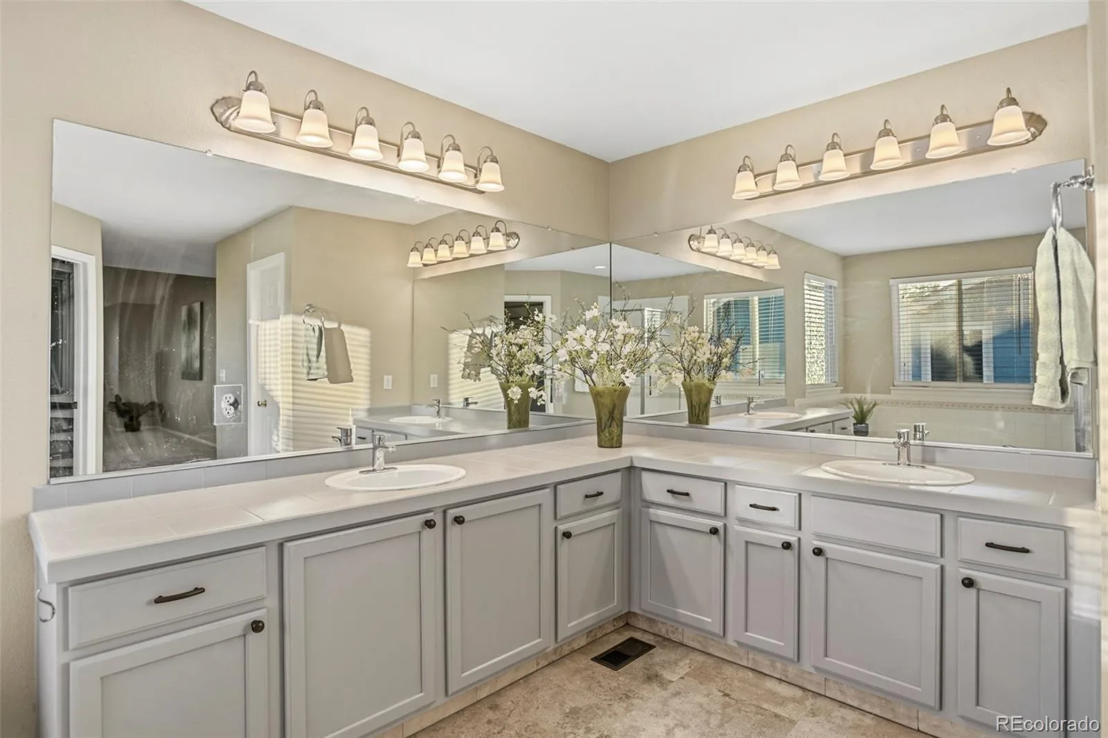 6668 S Killarney Court Aurora CO 80016 | MLS #REC1719043 08032026203147 1600 23