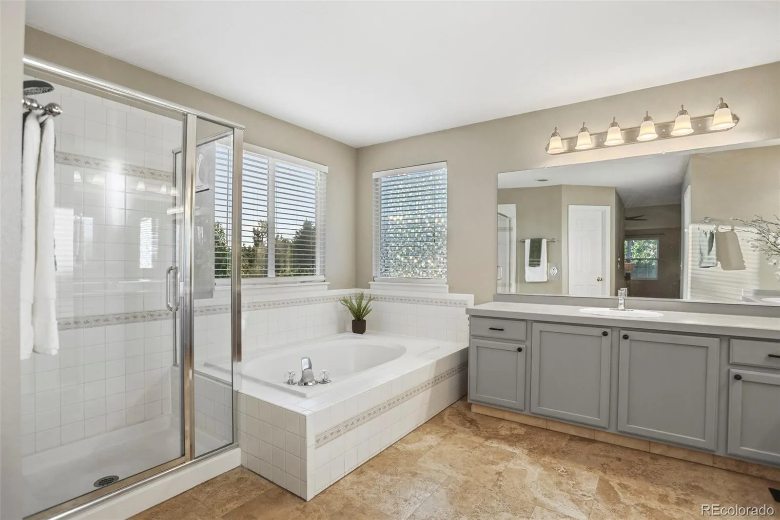 6668 S Killarney Court Aurora CO 80016 | MLS #REC1719043 08032026203147 1600 24
