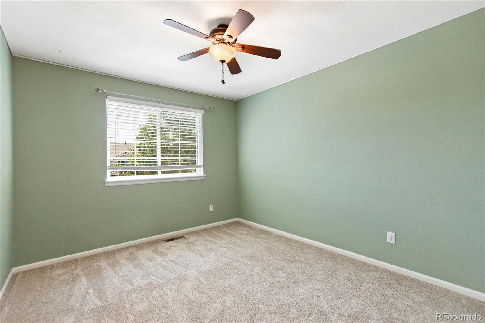 6668 S Killarney Court Aurora CO 80016 | MLS #REC1719043 08032026203147 1600 35