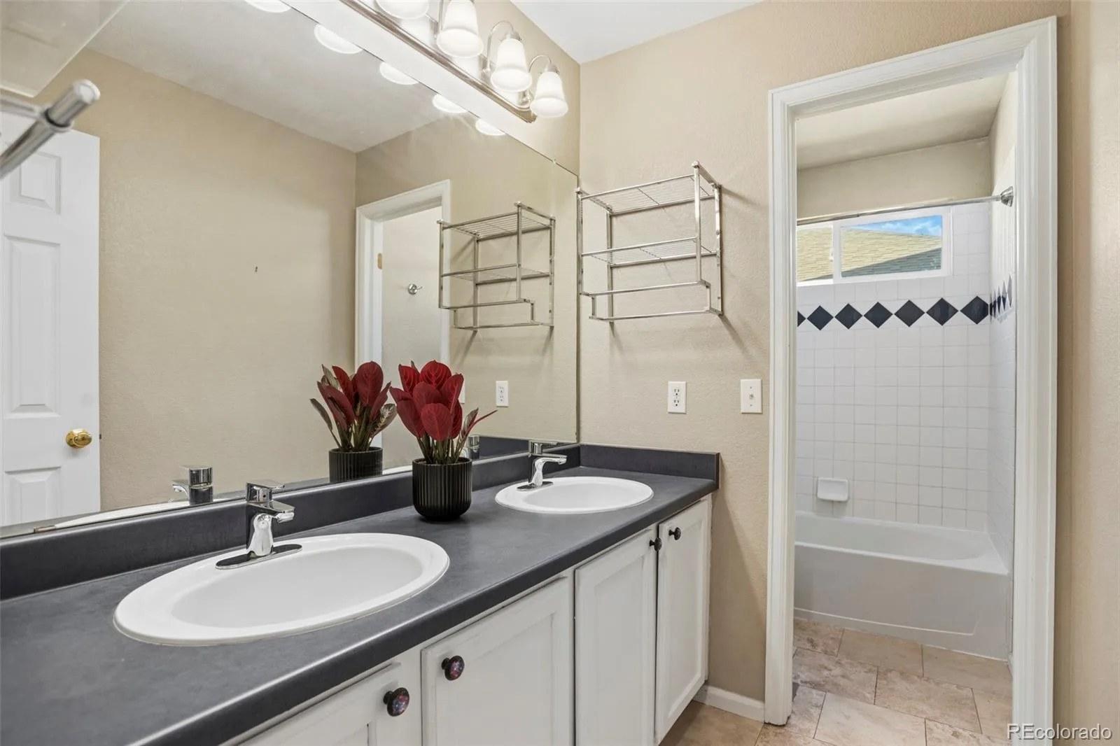 6668 S Killarney Court Aurora CO 80016 | MLS #REC1719043 08032026203147 1600 36