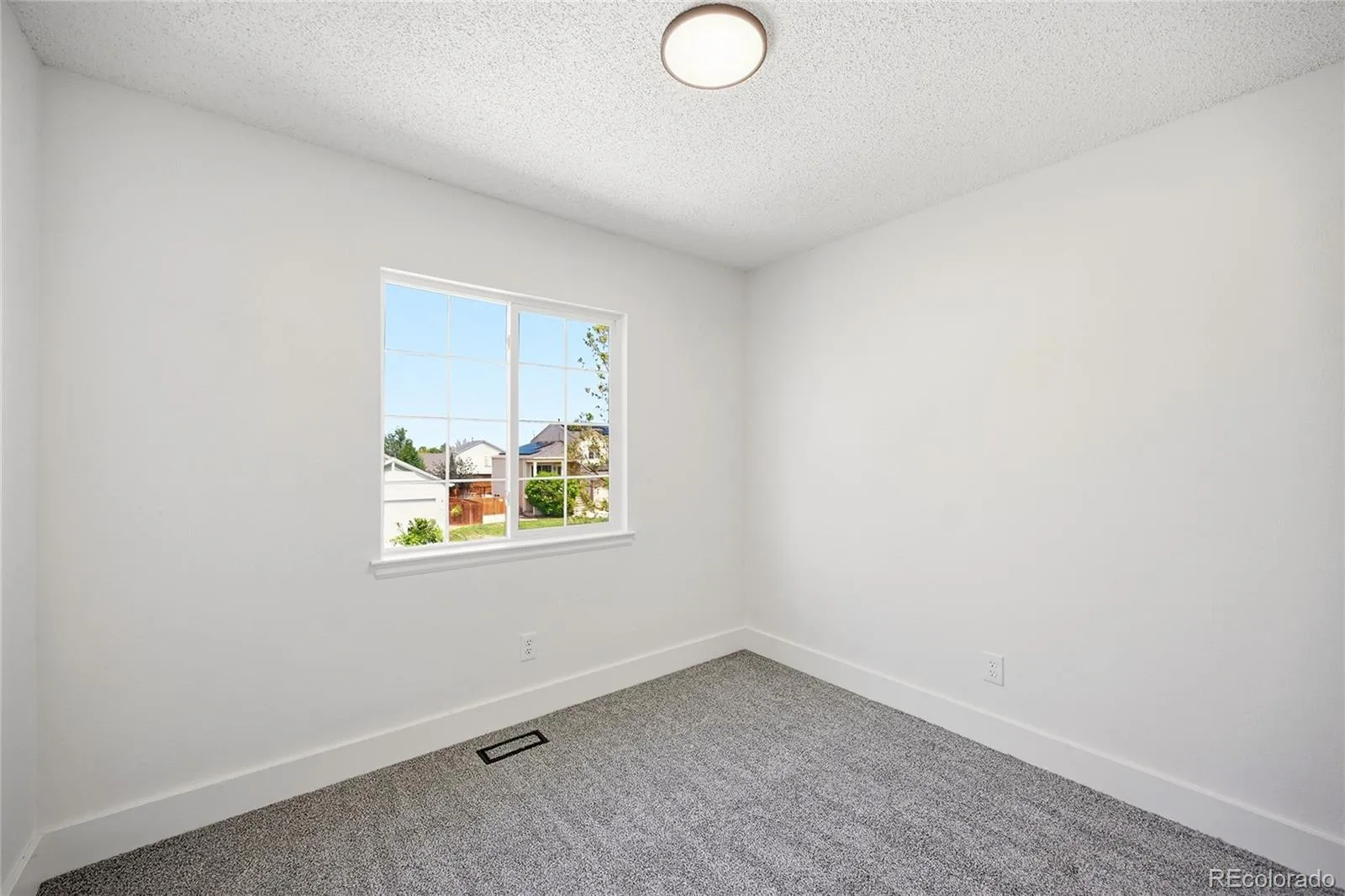 19036 E Ithaca Place Aurora CO 80013 MLS #REC1720002 05222026215739 1600 12
