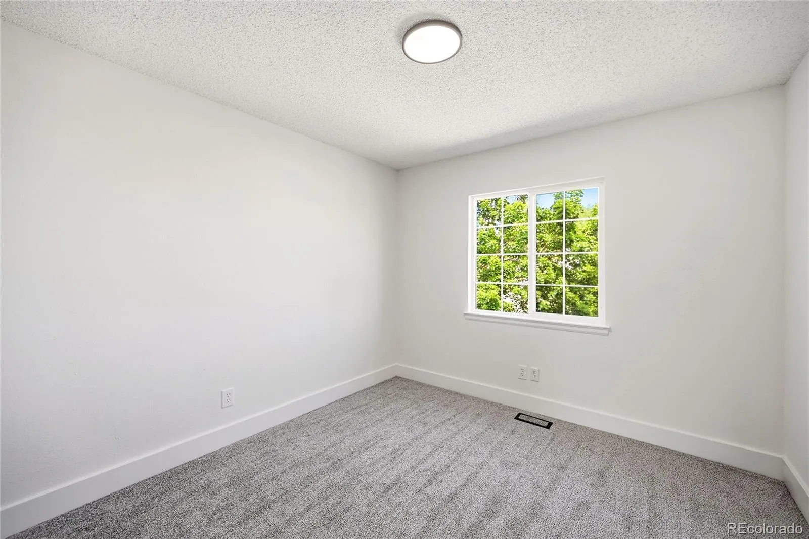 19036 E Ithaca Place Aurora CO 80013 MLS #REC1720002 05222026215739 1600 14