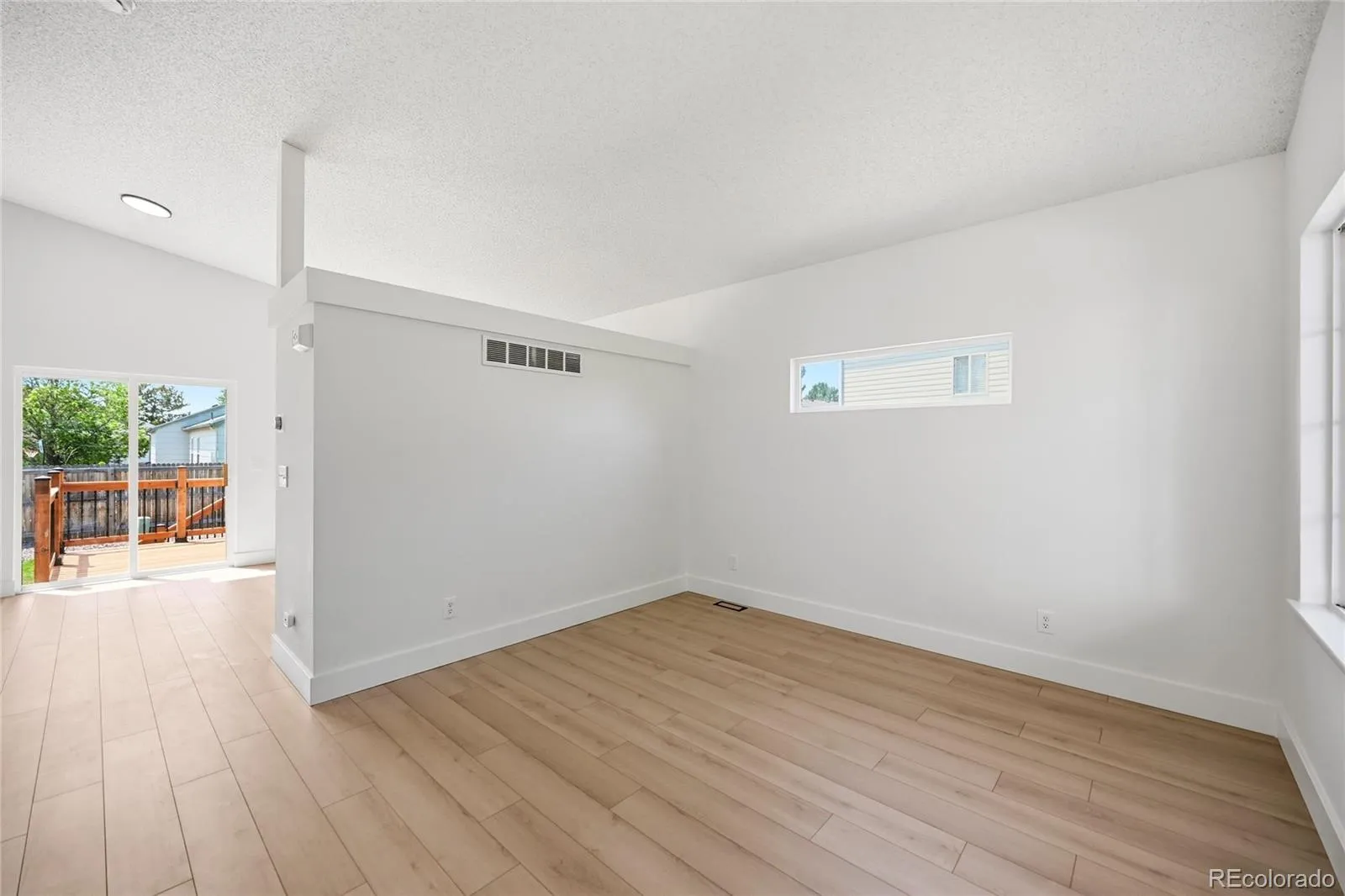 19036 E Ithaca Place Aurora CO 80013 MLS #REC1720002 05222026215739 1600 2