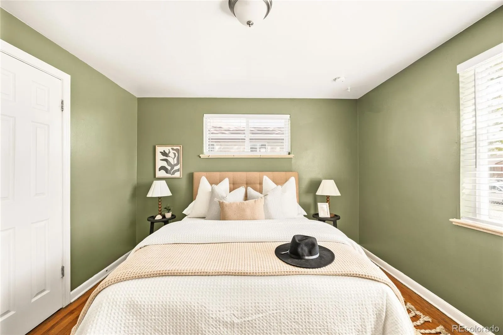 04162026221208 1600 17