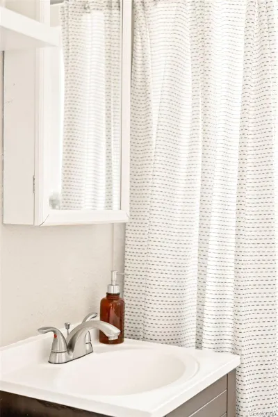 04162026221208 800 21