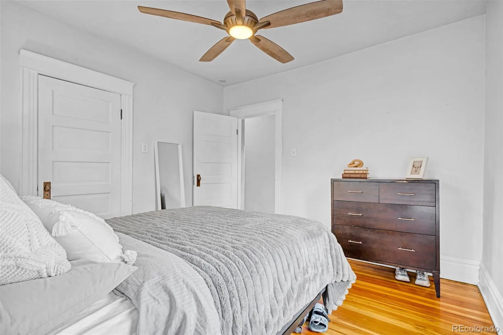 38 W Byers Place Denver CO 80223 | MLS #REC1723060 08052026181433 1600 29