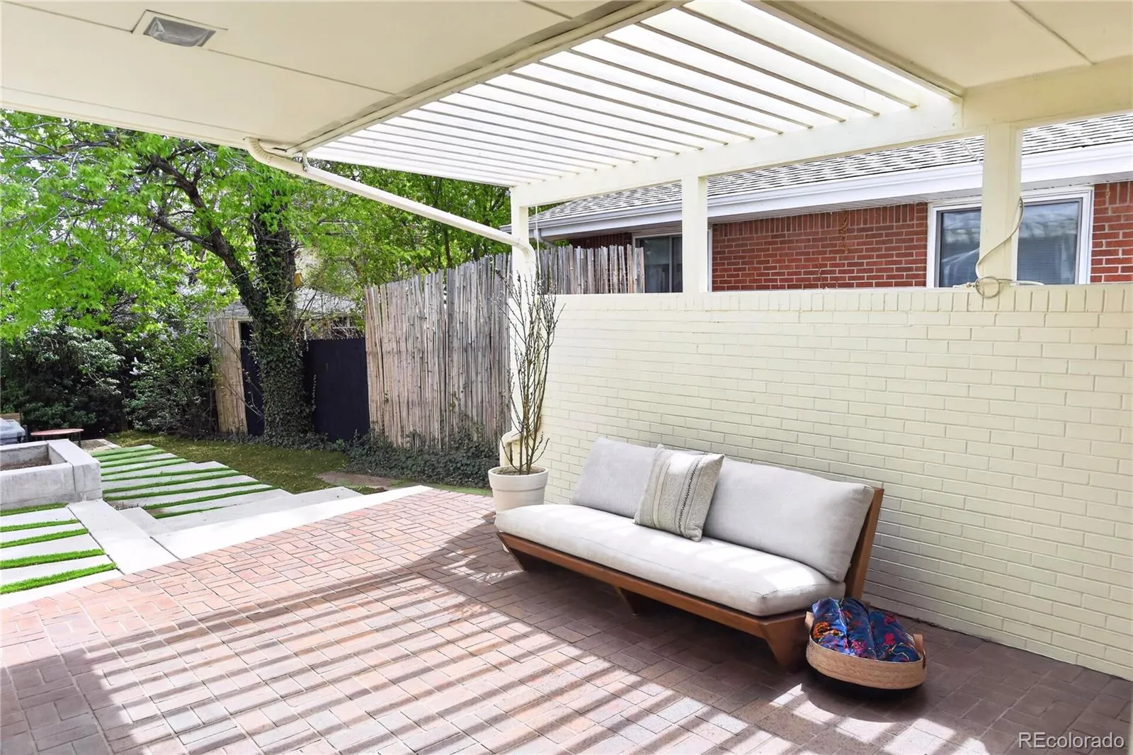 04202026222535 1600 25