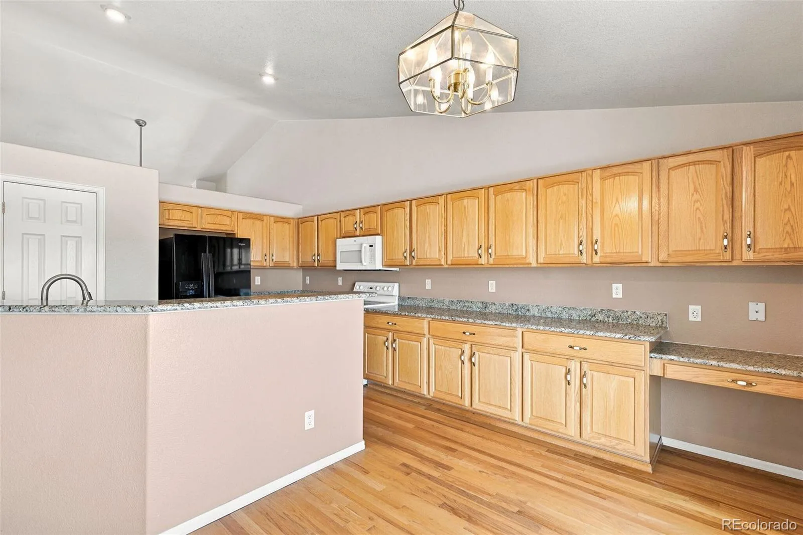 6155 Medford Court Castle Rock CO 80104 | MLS #REC1730077 08122026230612 1600 38