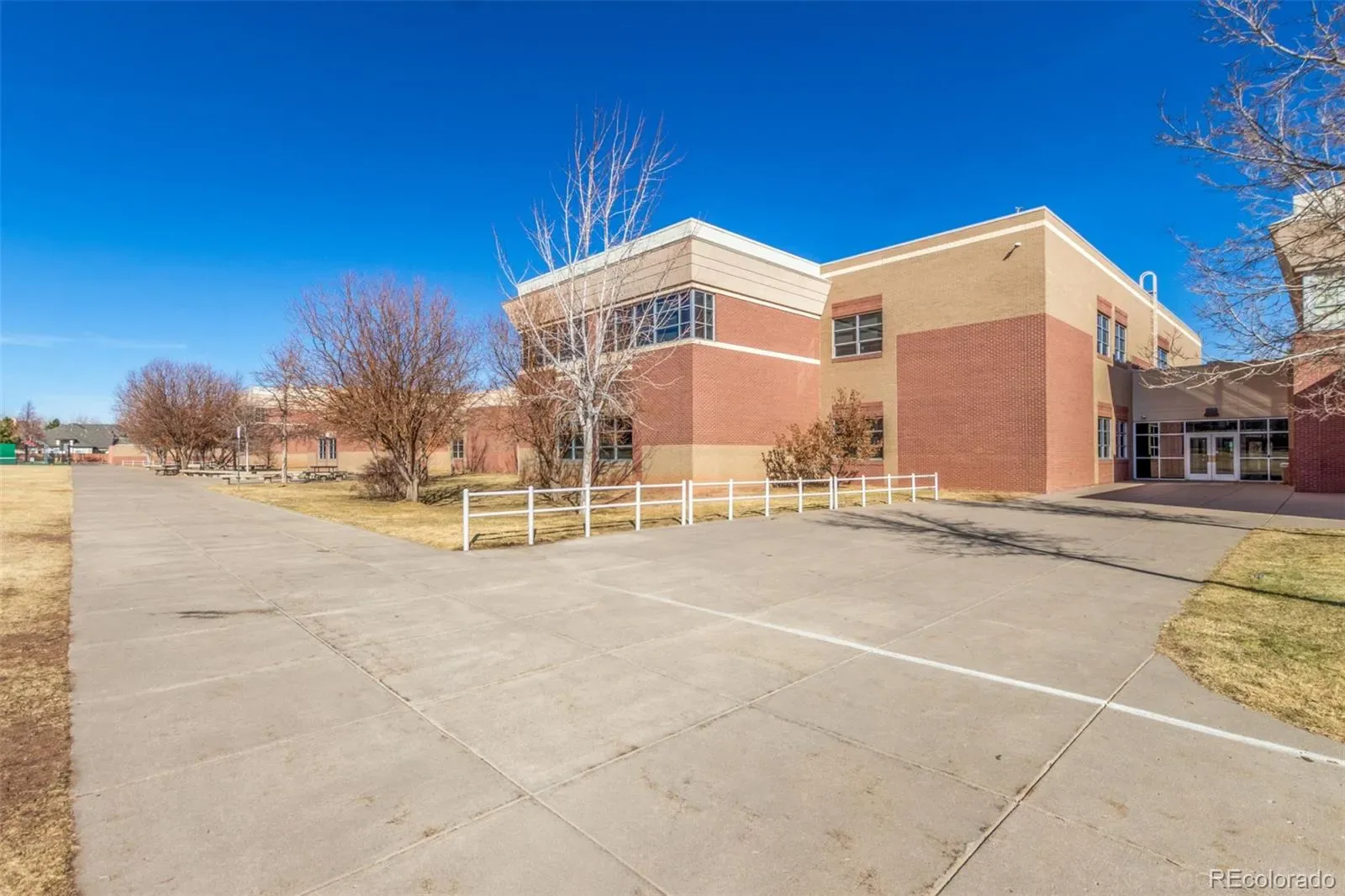 8456 S Hoyt Way #308 Littleton CO 80128 MLS #REC1731016 03212026154900 1600 33